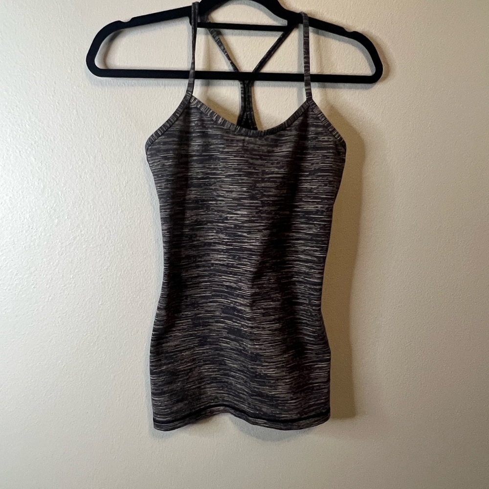 Top lululemon tank top